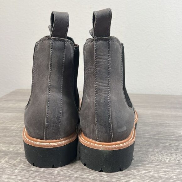 Nisolo Go-To Lug Chelsea Boot 2.0 - Picture 4 of 11